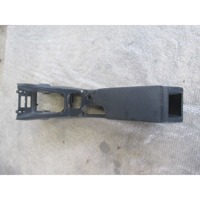 NASLON ZA ROKE/SREDINSKA KONZOLA OEM N. 969100026R ORIGINAL REZERVNI DEL RENAULT MEGANE MK3 BZ0/1 B3 DZ0/1 KZ0/1 BER/SPORTOUR/ESTATE (2009 - 2015) DIESEL LETNIK 2012