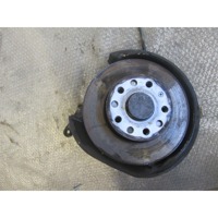 ZADNJI LEVI NOSILEC KOLES/PESTO OEM N. 5K0498621 ORIGINAL REZERVNI DEL VOLKSWAGEN TOURAN 1T1 MK1 (2003 - 11/2006) DIESEL LETNIK 2004