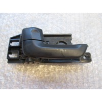 NOTRANJA KLJUKA  OEM N. 826101F010 ORIGINAL REZERVNI DEL KIA SPORTAGE KM MK2 (2004 - 2010)DIESEL LETNIK 2006