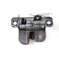 7E5827505D CHIUSURA SERRATURA PORTELLONE COFANO POSTERIORE BAULE VOLKSWAGEN CARAVELLE T5 2.0 D 75KW 5M 5P (2012) RICAMBIO USATO 7E5827505 