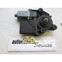 MOTORCEK ELEKTRICNEGA POMIKA ZADNJEGA STEKLA  OEM N. 827300003R ORIGINAL REZERVNI DEL RENAULT MEGANE MK3 BZ0/1 B3 DZ0/1 KZ0/1 BER/SPORTOUR/ESTATE (2009 - 2015) DIESEL LETNIK 2009