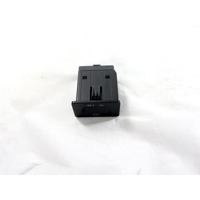 3725300U0011 PORTA INGRESSO USB RICARICA EVO EVO3 1.5 G 83KW 5M 5P (2022) RICAMBIO USATO 