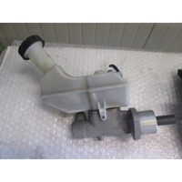 ZAVORNI CILINDER OEM N. 46090AX712 ORIGINAL REZERVNI DEL NISSAN MICRA K12 K12E MK3 (2002 - 2010) DIESEL LETNIK 2003