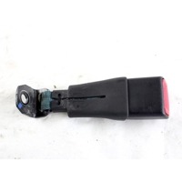 84950-68L00-5PK FIBBIA AGGANCIO CINTURA DI SICUREZZA POSTERIORE SUZUKI SWIFT 1.2 B 69KW AUT 5P (2013) RICAMBIO USATO