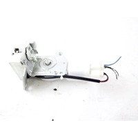 8251063J20000 CHIUSURA SERRATURA PORTELLONE COFANO POSTERIORE BAULE SUZUKI SWIFT 1.2 B 69KW AUT 5P (2013) RICAMBIO USATO