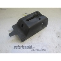 MONTA?NI DELI /  ARMATURNE PLOSCE SPODNJI OEM N. 748889 ORIGINAL REZERVNI DEL FORD FUSION JU (2002 - 02/2006) DIESEL LETNIK 2003