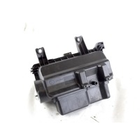 177010Y010 SCATOLA FILTRO ARIA TOYOTA YARIS 1.4 B 74KW 5M 5P (2010) RICAMBIO USATO 177050Y010