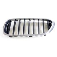 51719626587 MASCHERINA GRIGLIA RENE PARAURTI ANTERIORE LATO SINISTRO M PACK BMW SERIE 5 G30 520D (2017) RICAMBIO USATO