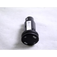 FK72-19010-AB PORTA INGRESSO USB RICARICA BATTERIA JAGUAR F-PACE X761 2.0 D 4X4 132KW 6M 5P (2017) RICAMBIO USATO 