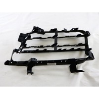 9Y0807681 GRIGLIA SUPPORTO PARAURTI ANTERIORE LATO SINISTRO PORSCHE CAYENNE 3.0 B 250KW AUT 5P (2021) RICAMBIO USATO