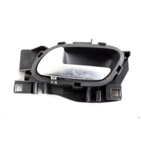 96555518VV MANIGLIA INTERNA PORTA POSTERIORE SINISTRA PEUGEOT 208 1.4 D 50KW 5M 5P (2014) RICAMBIO USATO