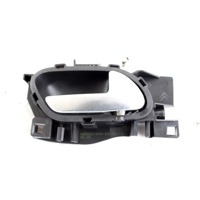 96555516VV MANIGLIA INTERNA PORTA ANTERIORE DESTRA PEUGEOT 208 1.4 D 50KW 5M 5P (2014) RICAMBIO USATO