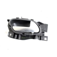 96555516VV MANIGLIA INTERNA PORTA POSTERIORE DESTRA PEUGEOT 208 1.4 D 50KW 5M 5P (2014) RICAMBIO USATO