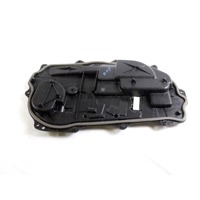 K8D2-24766-A PANNELLO SUPPORTO MECCANISMO ALZA-CRISTALLO PORTA POSTERIORE DESTRA LAND ROVER RANGE ROVER EVOQUE L551 MHEV 2.0 I 4X4 110KW AUT 5P (2019) RICAMBIO USATO