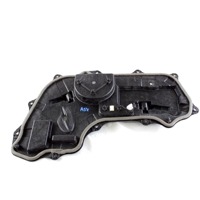 K8D2-21123-A PANNELLO SUPPORTO MECCANISMO ALZA-CRISTALLO PORTA ANTERIORE SINISTRA LAND ROVER RANGE ROVER EVOQUE L551 MHEV 2.0 I 4X4 110KW AUT 5P (2019) RICAMBIO USATO