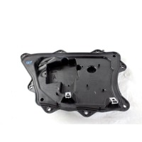 GX73-24767-AC PANNELLO SUPPORTO MECCANISMO ALZA-CRISTALLO PORTA POSTERIORE SINISTRA JAGUAR XE X760 2.0 D 132KW AUT 4P (2015) RICAMBIO USATO