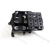 8T8907461 STAFFA SUPPORTO CENTRALINA AUDI A5 SPORTBACK 2.0 D 130KW 4X4 5P AUT (2013) RICAMBIO USATO