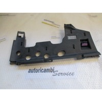 MONTA?NI DELI /  ARMATURNE PLOSCE SPODNJI OEM N. 3C1857200H1QB ORIGINAL REZERVNI DEL VOLKSWAGEN PASSAT B6 3C2 3C5 BER/SW (2005 - 09/2010)  DIESEL LETNIK 2008