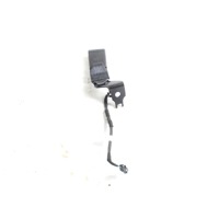 98265554XT AGGANCIO STAFFA CINTURA DI SICUREZZA POSTERIORE SINISTRA OPEL CORSA F 1.2 B 74KW 6M 5P (2022) RICAMBIO USATO 