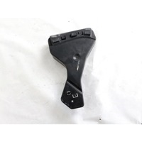 9675126880 STAFFA SUPPORTO INTERNA PORTA ANTERIORE DESTRA PEUGEOT 208 1.6 D 55KW 5M 5P (2017) RICAMBIO USATO