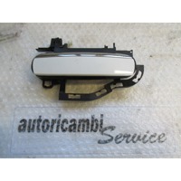ZUNANJA KLJUKA ZADNJA DESNA VRATA OEM N. 4F0837208B ORIGINAL REZERVNI DEL AUDI A6 C6 R 4F2 4FH 4F5 BER/SW/ALLROAD (10/2008 - 2011) DIESEL LETNIK 2010