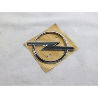 93174056 STEMMA FREGIO LOGO EMBLEMA PORTELLONE COFANO POSTERIORE BAULE OPEL ASTRA H 1.7 D 74KW 5M 5P (2004) RICAMBIO NUOVO 467868592 24467407 