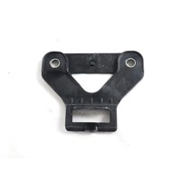 622401633R STAFFA INTERNA PARAURTI ANTERIORE RENAULT SCÈNIC 1.2B 85KW (2016) RICAMBIO USATO