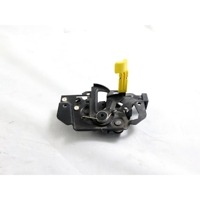 1813550 CHIUSURA SERRATURA COFANO ANTERIORE FORD FIESTA 1.6 B 77KW 5M 5P (2013) RICAMBIO USATO C1BA-16700-CE