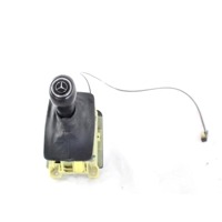 A2042677524 LEVA POMELLO CUFFIA ASTA SELETTORE MARCE CAMBIO AUTOMATICO MERCEDES CLASSE C 200 W204 2.2 D 100KW AUT 5P (2011) RICAMBIO USATO