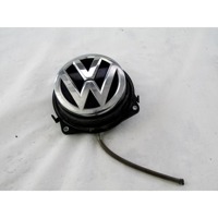 5G9827469D MANIGLIA ESTERNA PORTELLONE COFANO POSTERIORE BAULE CON STEMMA VOLKSWAGEN GOLF 7 2.0 D 110KW 6M 5P (2016) RICAMBIO USATO