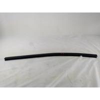 3W8837514C GUARNIZIONE VETRO SCENDENTE PORTA ANTERIORE DESTRA BENTLEY CONTINENTAL GT 4.0 B 388KW AUT 2P (2016) RICAMBIO USATO