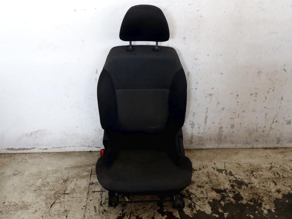 6921A241 SEDILE ANTERIORE SINISTRO GUIDATORE MITSUBISHI L200 2.5 D 4X4 100KW 5M 4P (2006) RICAMBIO USATO