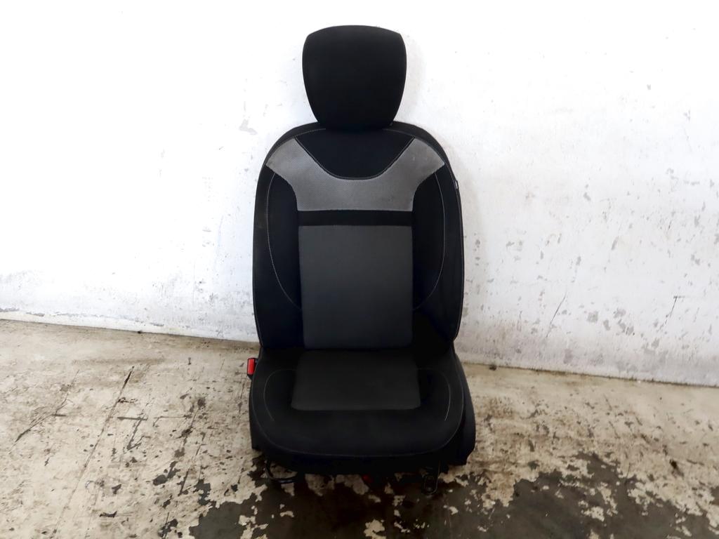 876514304R SEDILE ANTERIORE SINISTRO GUIDATORE DACIA DUSTER 1.6 G 84KW 5M 5P (2017) RICAMBIO USATO 