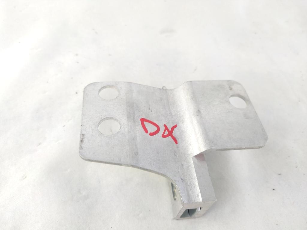 3D0857954C STAFFA SUPPORTO CRUSCOTTO LATO DESTRO BENTLEY CONTINENTAL GT 4.0 B 388KW 4X4 AUT 2P (2016) RICAMBIO USATO