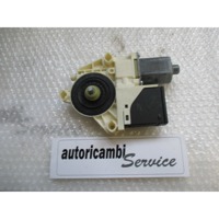 MOTORCEK ELEKTRICNEGA POMIKA ZADNJEGA STEKLA  OEM N. 827306548R ORIGINAL REZERVNI DEL RENAULT MEGANE MK3 BZ0/1 B3 DZ0/1 KZ0/1 BER/SPORTOUR/ESTATE (2009 - 2015) DIESEL LETNIK 2010