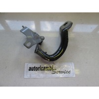 PANTI POKROVA MOTORJA OEM N. 8K9827299 ORIGINAL REZERVNI DEL AUDI A4 B8 8K2 BER/SW/CABRIO (2007 - 11/2015) DIESEL LETNIK 2010