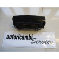 ZUNANJA KLJUKA ZADNJA DESNA VRATA OEM N. 8E0839207 ORIGINAL REZERVNI DEL AUDI A4 B6 8E2 8E5 BER/SW (2001 - 2005) DIESEL LETNIK 2003