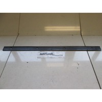 NOTRANJA OBLOGA PRAGA  OEM N. 7615561G ORIGINAL REZERVNI DEL SUZUKI BALENO EG (1995 - 2001) BENZINA LETNIK 1996