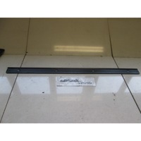 NOTRANJA OBLOGA PRAGA  OEM N. 7615561G ORIGINAL REZERVNI DEL SUZUKI BALENO EG (1995 - 2001) BENZINA LETNIK 1996