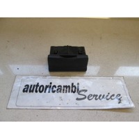 USB / AUX OEM N. 280230001RA ORIGINAL REZERVNI DEL RENAULT MEGANE MK3 BZ0/1 B3 DZ0/1 KZ0/1 BER/SPORTOUR/ESTATE (2009 - 2015) DIESEL LETNIK 2011