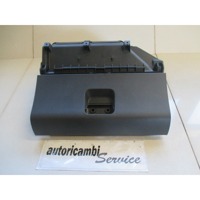 PREDAL ZA DOKUMENTE OEM N. 6Q1857101F ORIGINAL REZERVNI DEL VOLKSWAGEN POLO 9N R (2005 - 10/2009) BENZINA LETNIK 2009