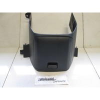 PREDAL ZA DOKUMENTE OEM N. 5881044090 ORIGINAL REZERVNI DEL TOYOTA AVENSIS VERSO M2 (2001 - 2004) DIESEL LETNIK 2004