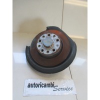 KOLESNI NOSILEC ZADAJ DESNO / POGON PRIROBNICO PESTA OEM N. 8V0598611A ORIGINAL REZERVNI DEL VOLKSWAGEN GOLF PLUS 5M1 521 MK1 (2004 - 2009) DIESEL LETNIK 2005