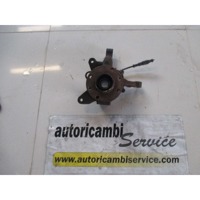 LEVI VRTLJIVI LEZAJ / PESTO KOLESA Z LEZAJEM SPREDAJ OEM N. 7700426745 ORIGINAL REZERVNI DEL RENAULT SCENIC JA0/1 FA0 MK1 R (1999 - 2003) DIESEL LETNIK 2001