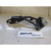 PANTI POKROVA MOTORJA OEM N. 7L6823301 ORIGINAL REZERVNI DEL VOLKSWAGEN TOUAREG 7LA 7L6 7L7 MK1 (2002 - 2007)DIESEL LETNIK 2004