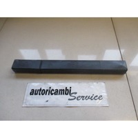 OPOZORILNI TRIKOTNIK OEM N.  ORIGINAL REZERVNI DEL OPEL ASTRA H A04 L48 L08 L35 L67 R 5P/3P/SW (2007 - 2010) DIESEL LETNIK 2007