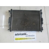 RADIATOR VODE OEM N. 8200357536 ORIGINAL REZERVNI DEL RENAULT SCENIC/GRAND SCENIC JM0/1 MK2 (2003 - 2009) DIESEL LETNIK 2003