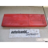 OPOZORILNI TRIKOTNIK / PRVA POMOC / CUSHION OEM N. 27R033001 ORIGINAL REZERVNI DEL PEUGEOT 206 / 206 CC 2A/C 2D 2E/K R (2003 - 10/2008) DIESEL LETNIK 2005