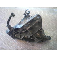 NOSILCI MOTORJA/DRUGO OEM N.  ORIGINAL REZERVNI DEL BMW SERIE 3 BER/SW/COUPE/CABRIO E90/E91/E92/E93 (2005 -2009) DIESEL LETNIK 2005