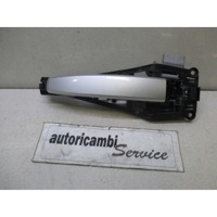 ZUNANJA KLJUKA SPREDNJA LEVA VRATA OEM N. 13182409 ORIGINAL REZERVNI DEL OPEL ASTRA H A04 L48 L08 L35 L67 R 5P/3P/SW (2007 - 2010) DIESEL LETNIK 2009